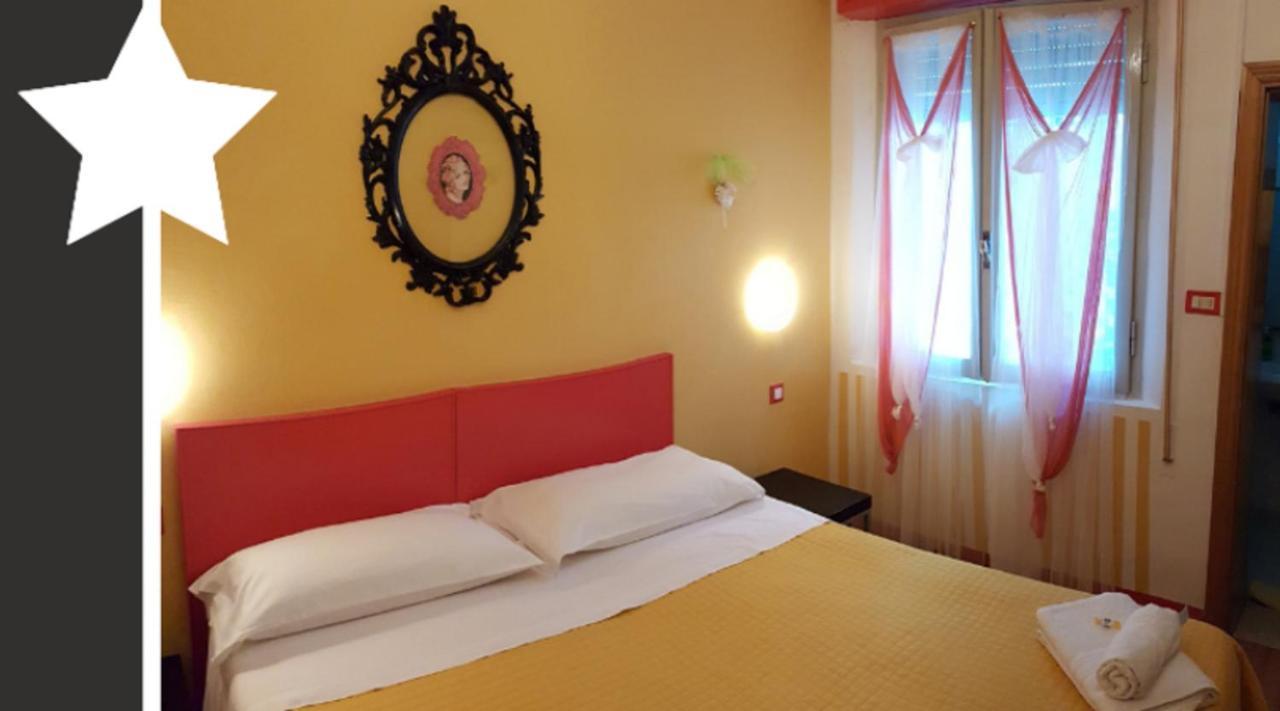 Riccione Beach Hotel - Enjoy Your Summer -Beach Village Incluso Exteriör bild
